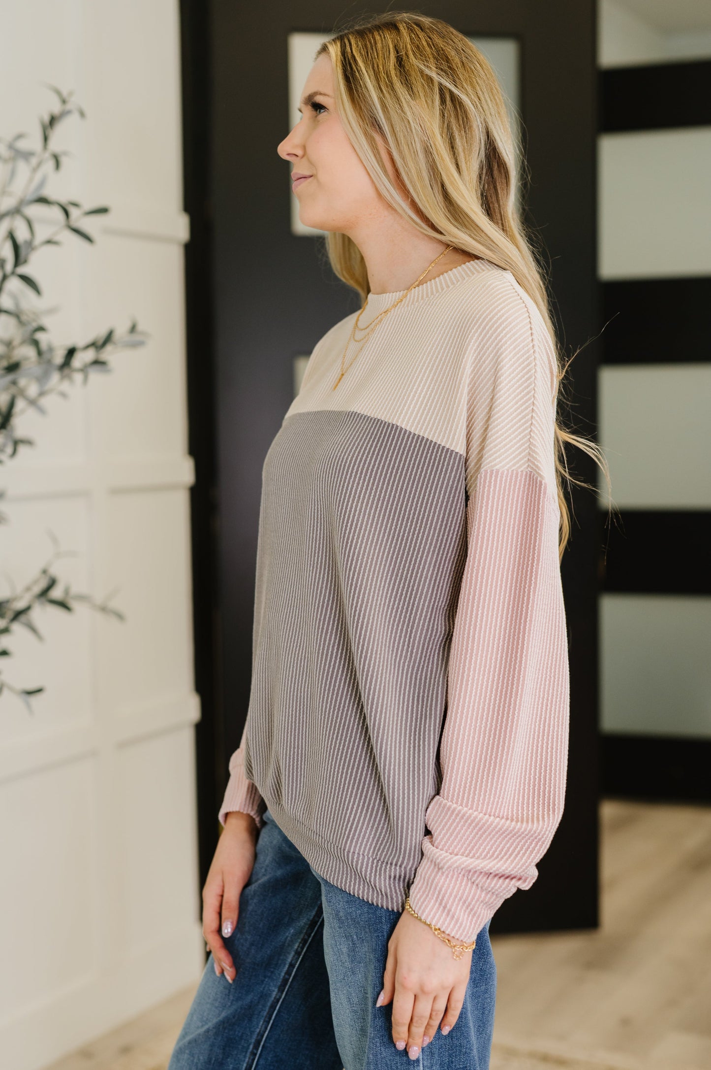 Dual Tones Cable Ribbed Knit Top