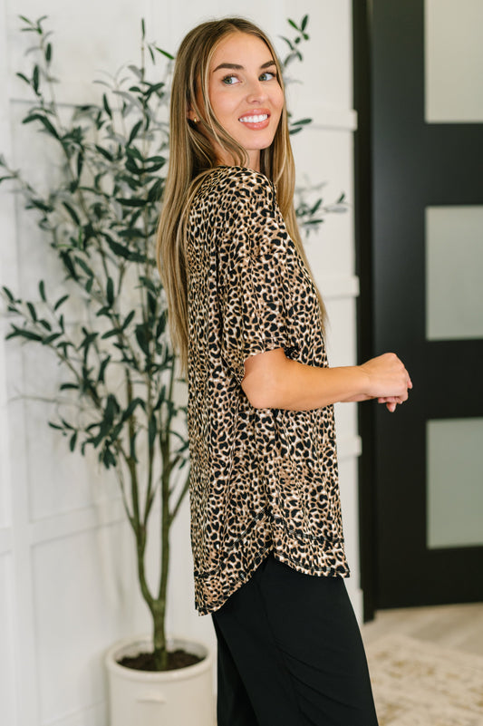 Feline Fine Animal Print Knit Relaxed Tee in Mocha