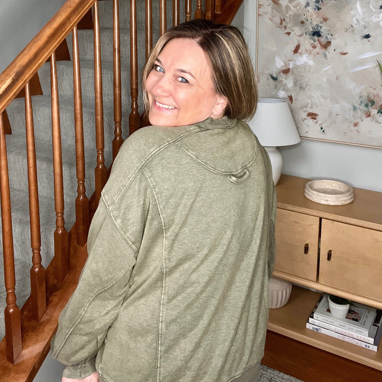 Quick Fix Mineral Wash Crew Neck Pullover in Army Green