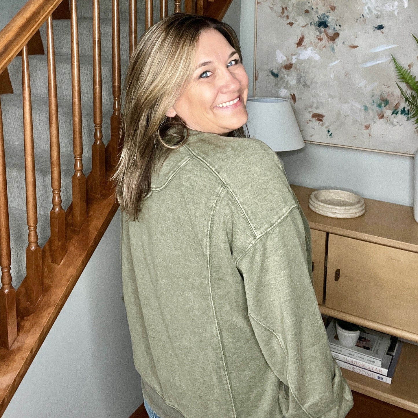 Quick Fix Mineral Wash Crew Neck Pullover in Army Green