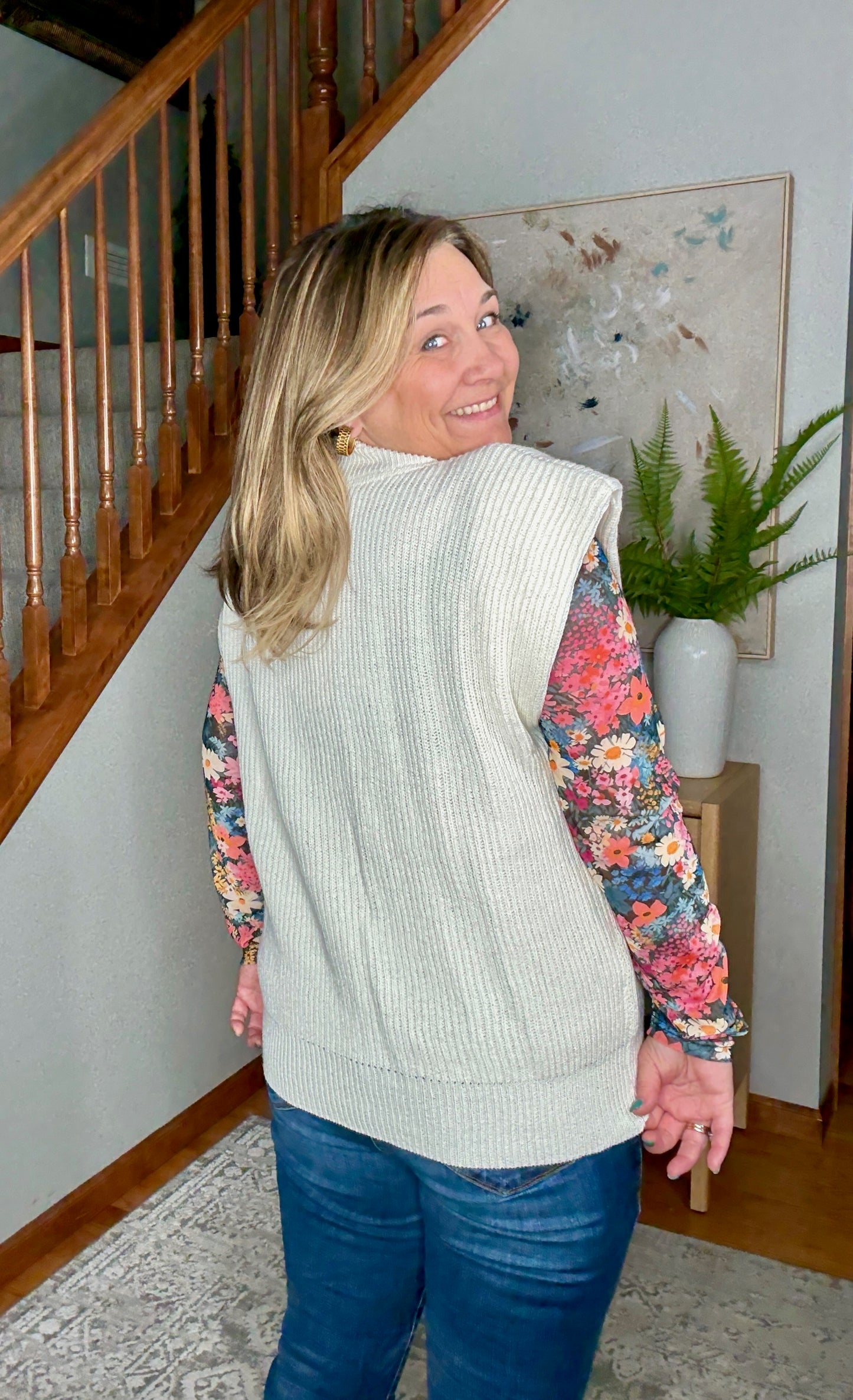 Timeless V-Neck Knit Sweater Vest in Cream