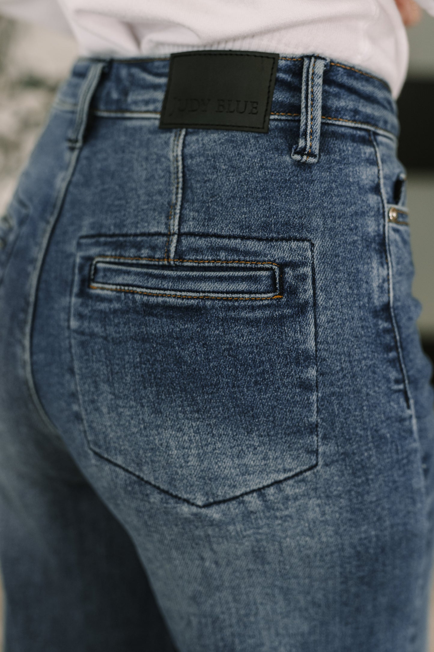 Karla High Waist Column Straight Button-Fly Jeans
