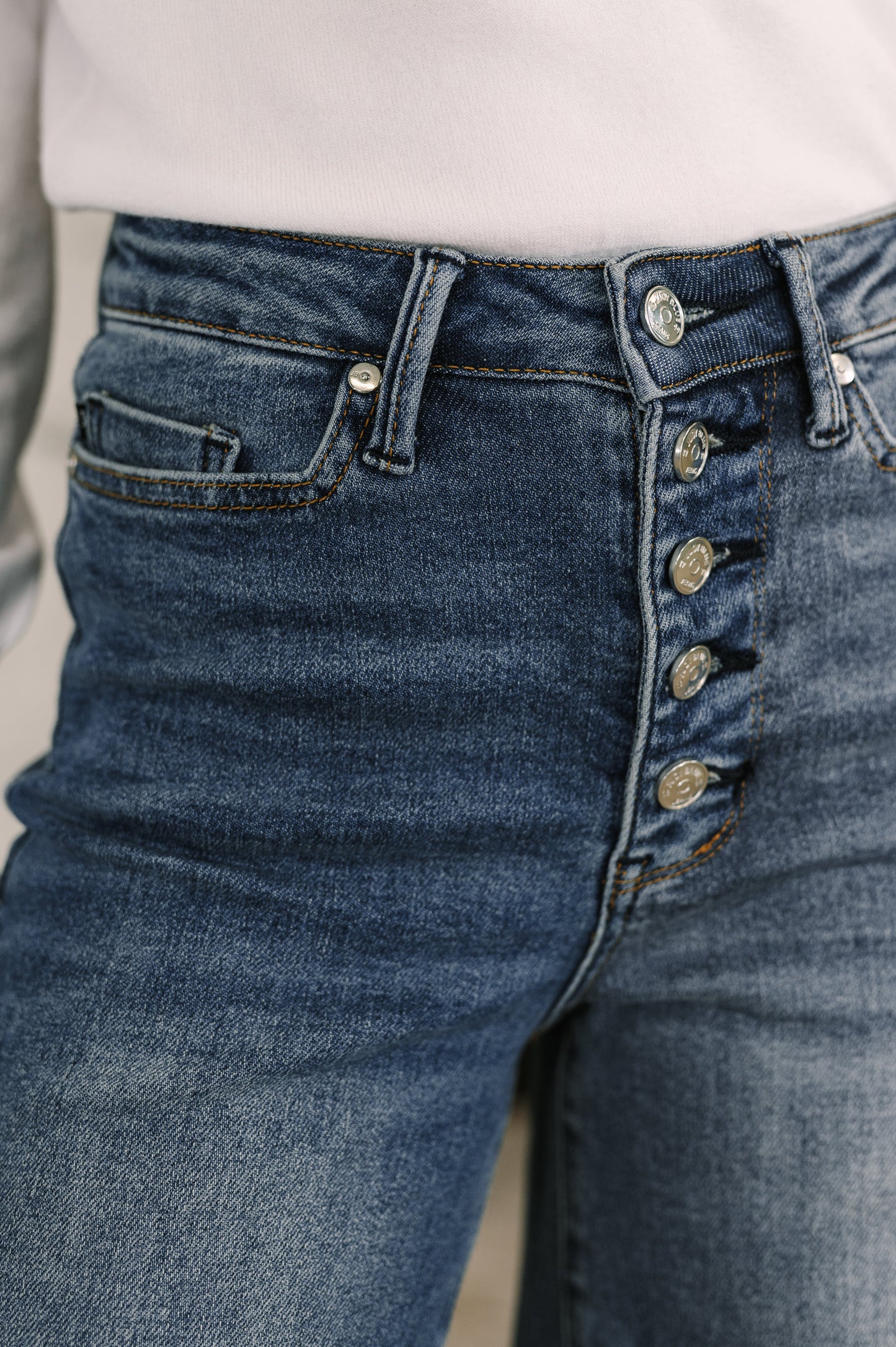 Karla High Waist Column Straight Button-Fly Jeans