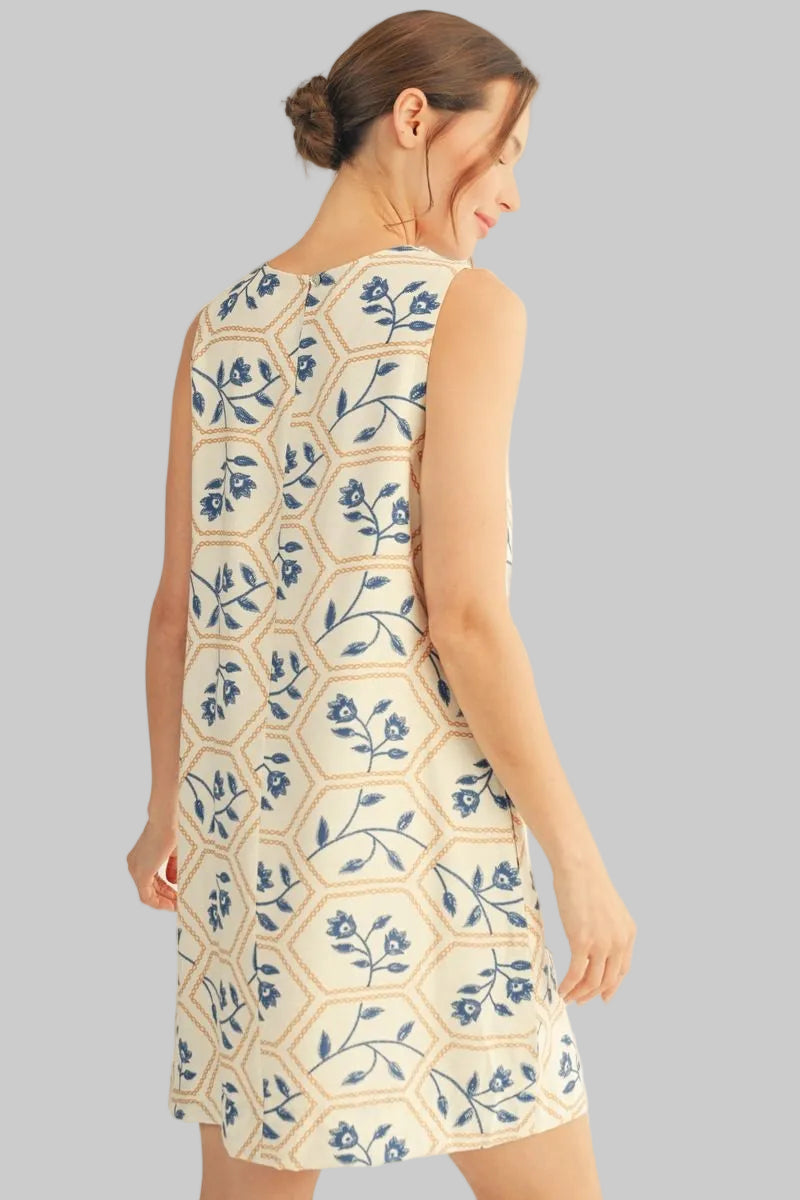 The Bluebell Manor Sleeveless Shift Dress