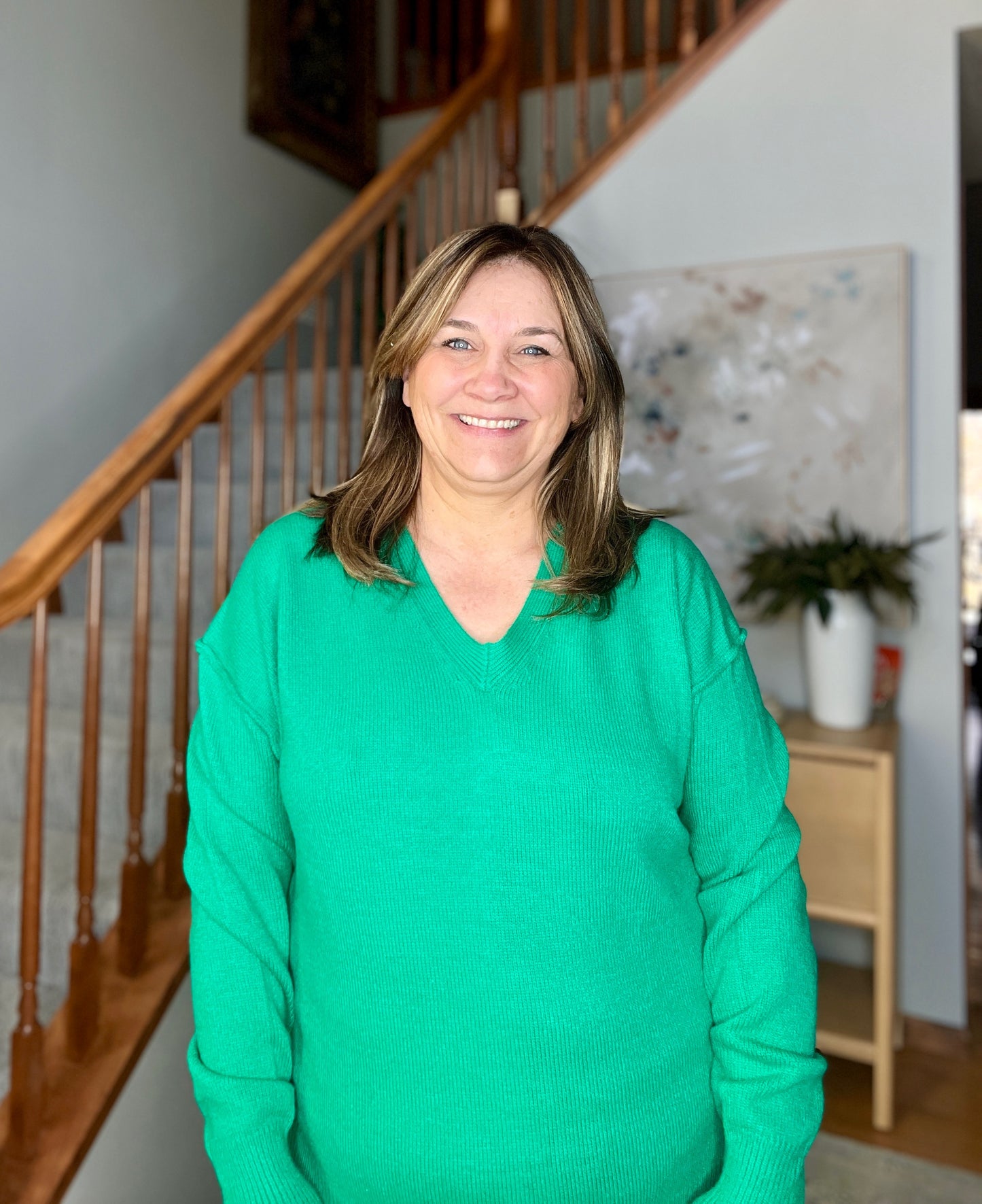 Very Understandable V-Neck Sweater in Green