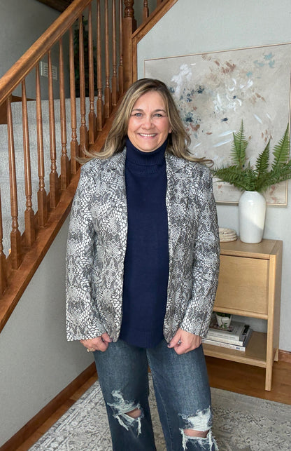 Classic High-Low Turtleneck Sleeveless Sweater Top