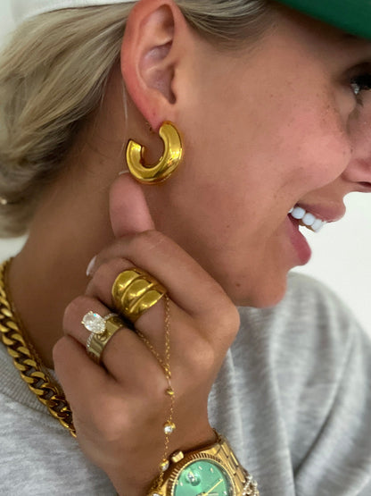 The Chunky Gold Smooth Hoops