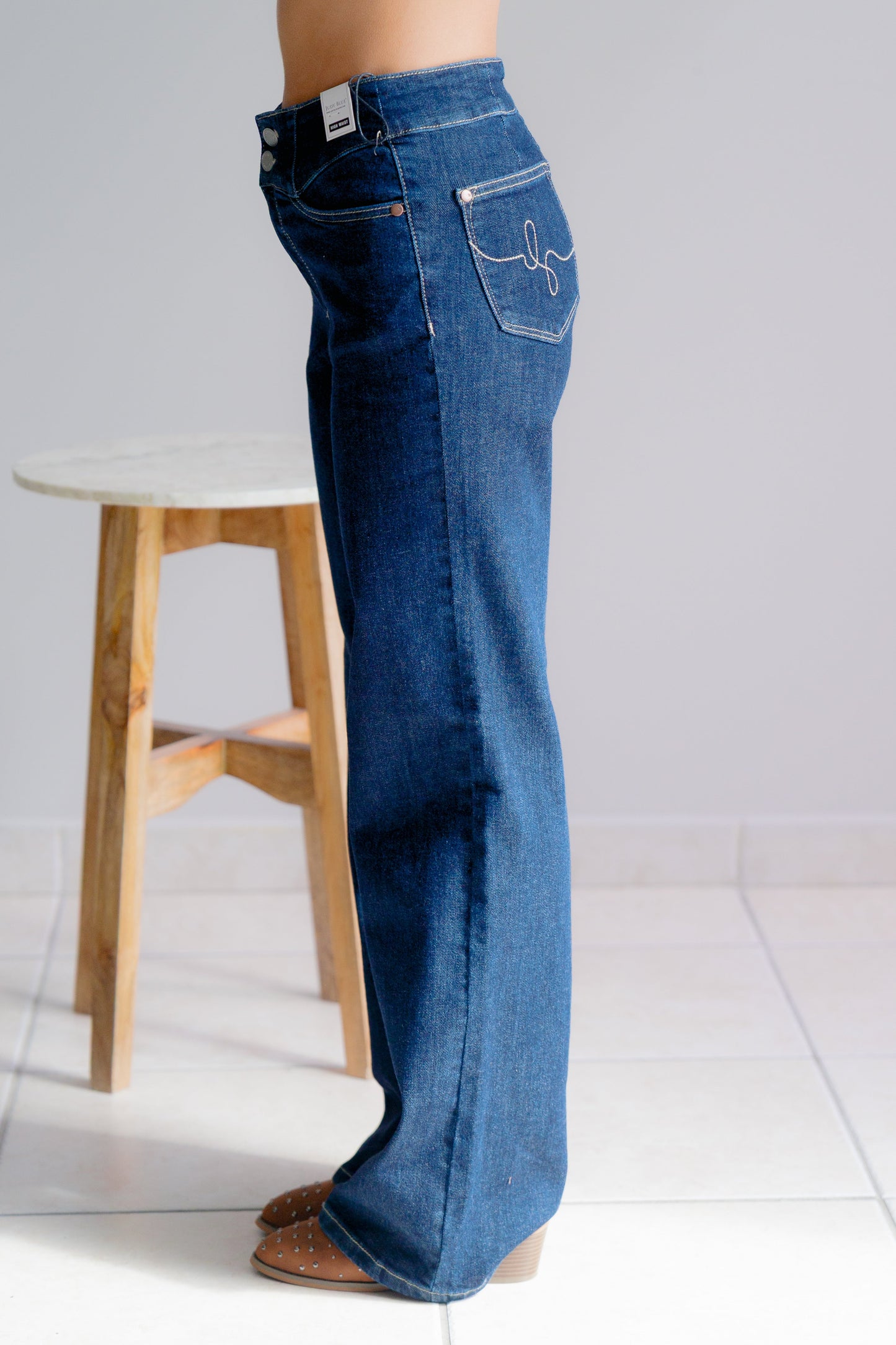 unique-id-a0959feb-be5c-4668-9217-347ec51000df