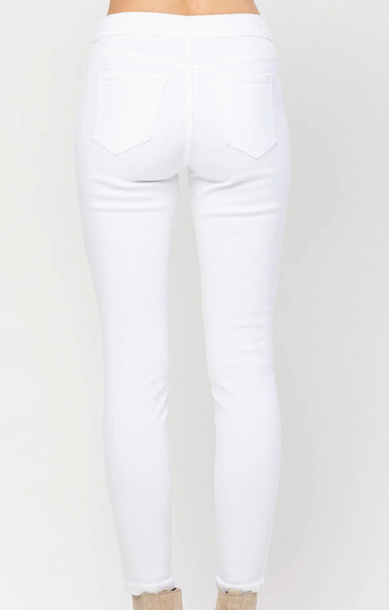 Maggi's White Pull On Mid Rise Skinny Jeans